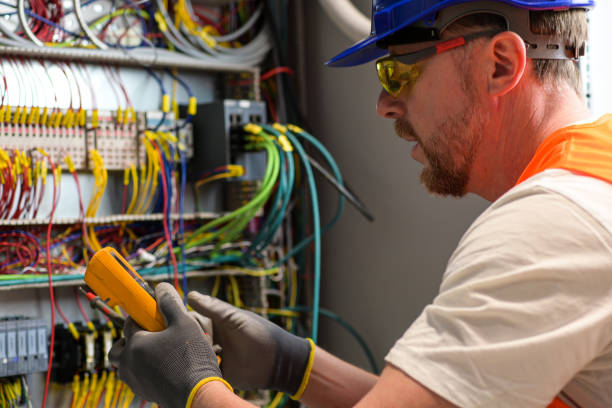 Best Local Electrician Companies  in Oak Harbor, WA